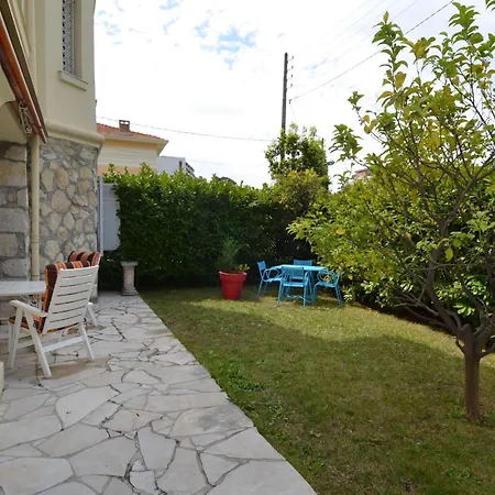 Apartment Parc Louisa - D'epoque Avec Jardin Et Parking 4 Personnes Le Port De Nice